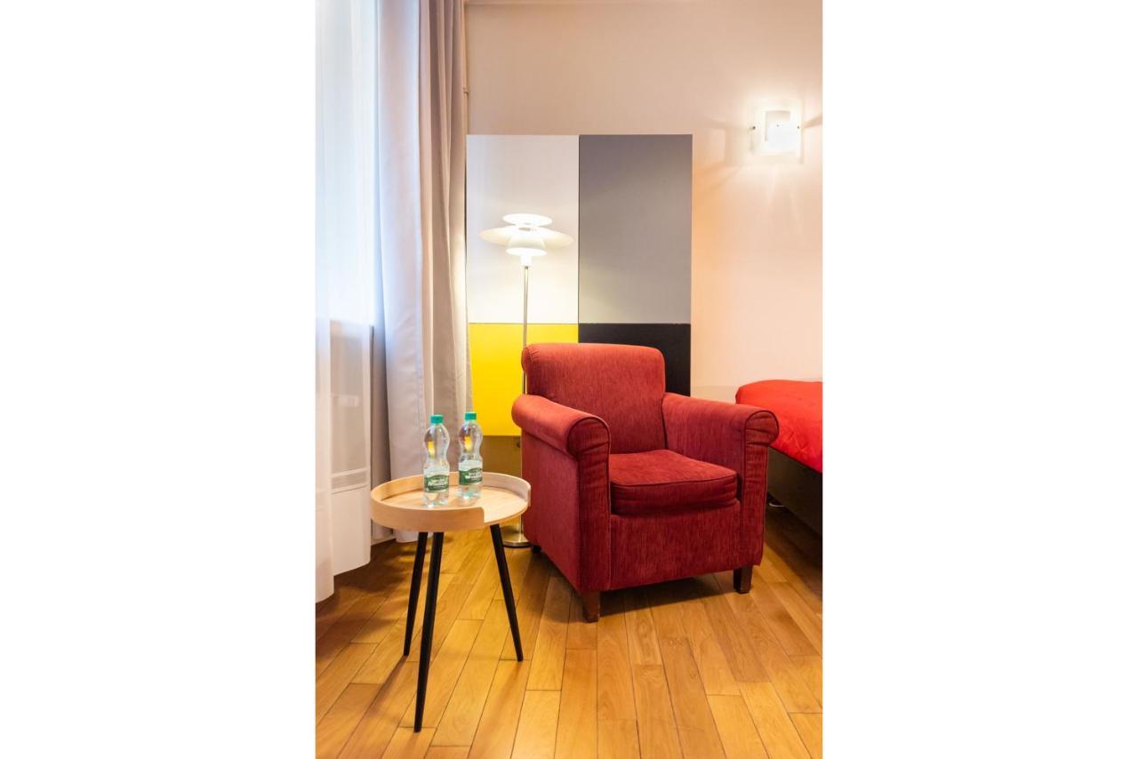 Ochota Rose Studio Warsaw Luaran gambar